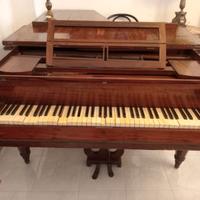 Pianoforte a coda del 1800