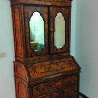 Antico scrittoio a ribalta con alzata e specchi