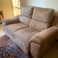 Due Divani reclinabili elettrici 2 e 3 posti