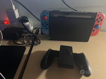 Nintendo Switch + Accessori e Giochi