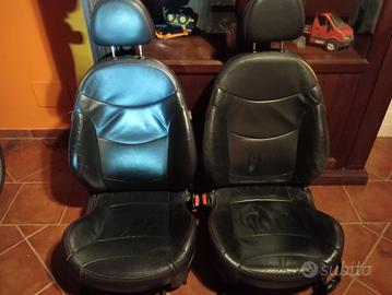 sedili in pelle mini r52