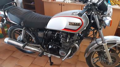 Yamaha XJ 550 - 1984