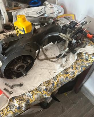Blocco motore piaggio 2t