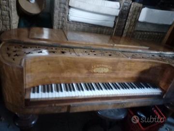 Antico pianoforte sundhal