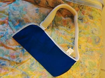 Dispositivo ortopedico braccio al collo