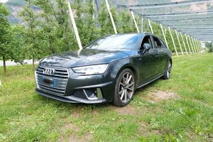 Audi A4 B9
