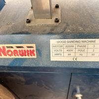 Levigatrice Norwik a nastro oscillante