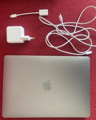 Apple MacBook Air 13" 8GB di RAM 256GB di memoria