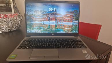 HP 250 G8 i7-1065G7