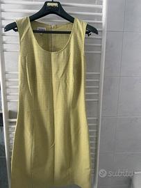 Vestiti a giro a quadretti verdino S