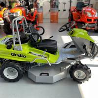 Trattorino trinciaerba Grillo Climber 7.15 disponi