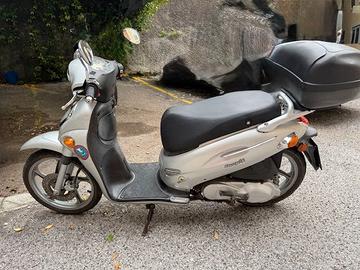 Kymco People 150