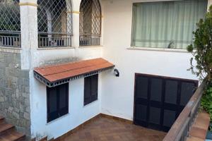 Villa plurifamiliare