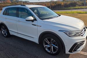 Volksvagen Tiguan 2.0 tdi R-Line 150 cv