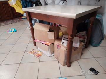 tavolo in legno 