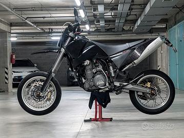KTM 625 SMC 2006 – RESTAURATA MECCANICAMENTE FMI