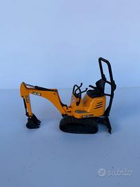 BRUDER 62003 Escavatore JCB 8010 CTS