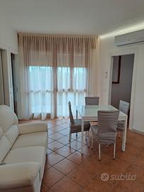 Vista fronte mare 80 metri spiaggia