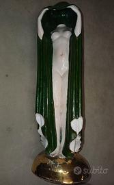 Porcellana damina nuda misteriosa di Luigi Fabris