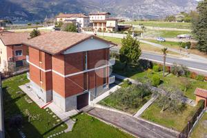 2 LOCALI A ISEO