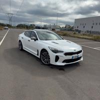 Kia Stinger 2.2 AWD GT FULL 200 CV