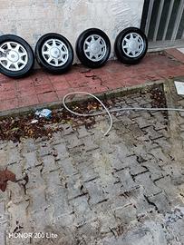Cerchi con pneumatici per Lancia K