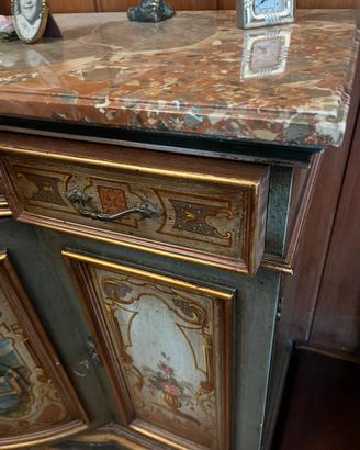 Mobile veneziano