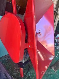 Attrezzatura per vendemmiare