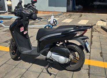Sh 125 2012 (prezzo trattabile)