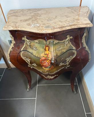 Mobili dipinti a mano in legno