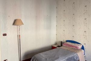 Grande stanza singola studentessa/lavoratrice