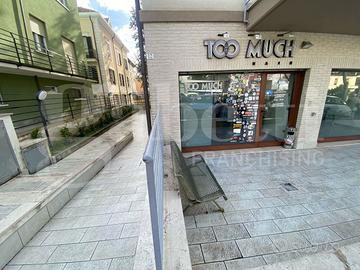 Negozio L'Aquila [am2VCG]