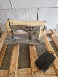 Macchina da cucire  Necchi Supernova Vintage 