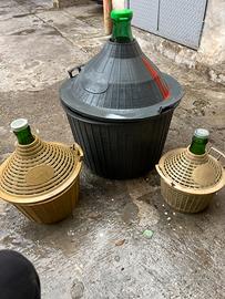 Damigiane da 54-10-5 litri per vino e olio.