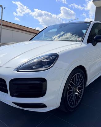 Porsche Cayenne Coupé 3.0 V6 limited edition in ga