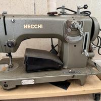 Macchina cucire Necchi 539