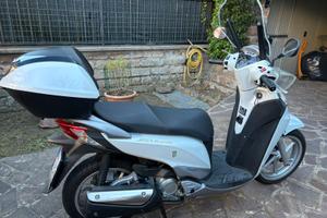 Sh 300i abs