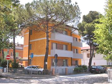 Patrizia bilocale 4 pax zona darsena 22-29/8