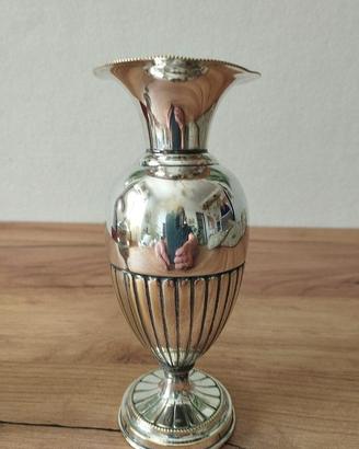Vaso Floreale Vintage in Metallo Argentato 