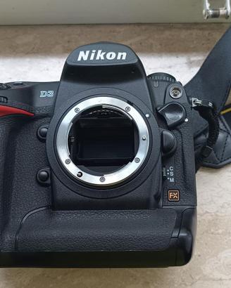 Nikon D3 con solo 18900 scatti