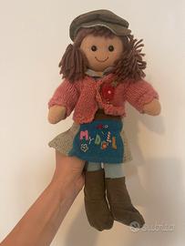 Bambola My Doll con cappellino
