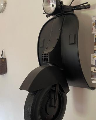VESPA DA PARETE DA ARREDO
