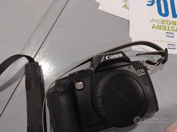 macchina  fotografica  canon 
