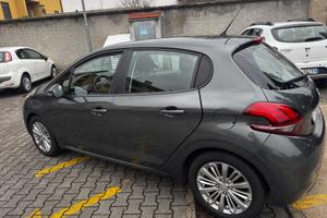 Peugeot 208 PureTech 82 5 porte Allure neopatentat