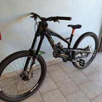 Bici Downhill YT Tues Al 27.5   2017
