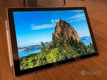 Microsoft Surface Pro 6 i5 8GB RAM 256GB SSD