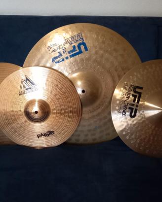 Set di piatti marche miste