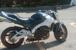 Suzuki GSR 600 - 2007