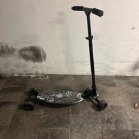 Monopattino Decathlon 4 ruote