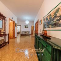 Ampio appartamento con terrazzi a livello e Garage